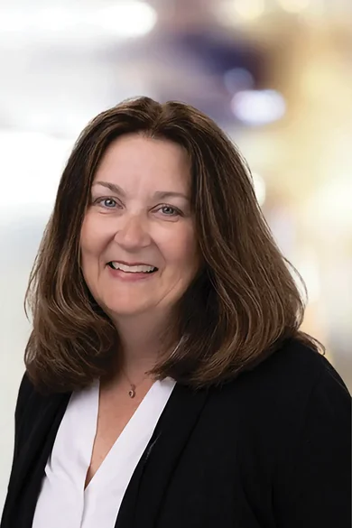 Portrait of Patty Halliburton, REALTOR®.